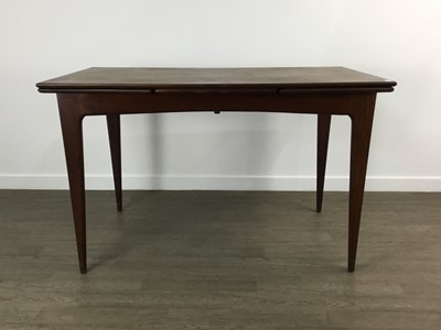 Lot 748 - MID CENTURY DINING TABLE AND SIX CHAIRS