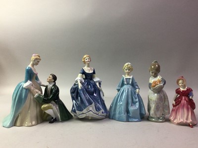 Lot 7 - GROUP OF ROYAL DOULTON AND OTHER FIGURES