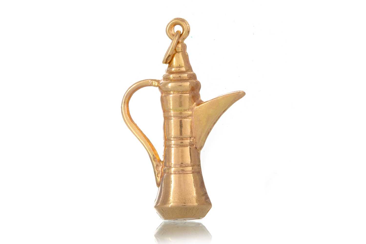 Lot 446 - GOLD TURKISH COFFEE POT PENDANT