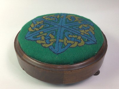 Lot 3 - PAIR OF FOOTSTOOLS