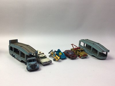 Lot 99 - GROUP OF DINKY AND CORGI DIECAST MODEL VEHICLES