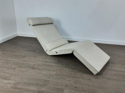 Lot 719 - LIGNE ROSET