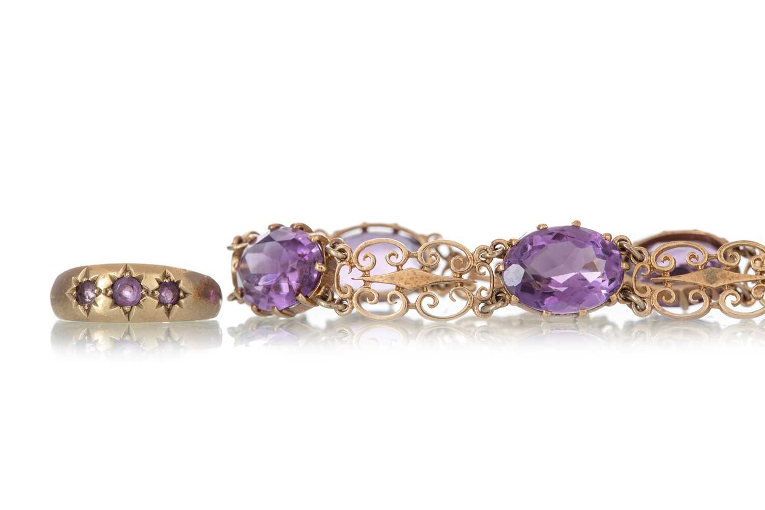 Lot 429 - AMETHYST BRACELET