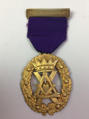 Lot 113 - MASONIC BADGE