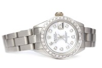 Lot 793 - LADY'S ROLEX OYSTER PERPETUAL DATEJUST...