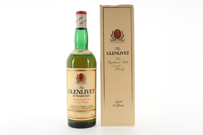 Lot 122 - GLENLIVET 12 YEAR OLD 1970S 26 2/3 FL OZ