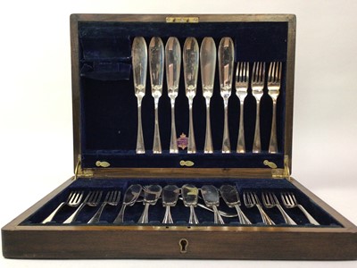 Lot 398 - GROUP OF OF CUTLERY