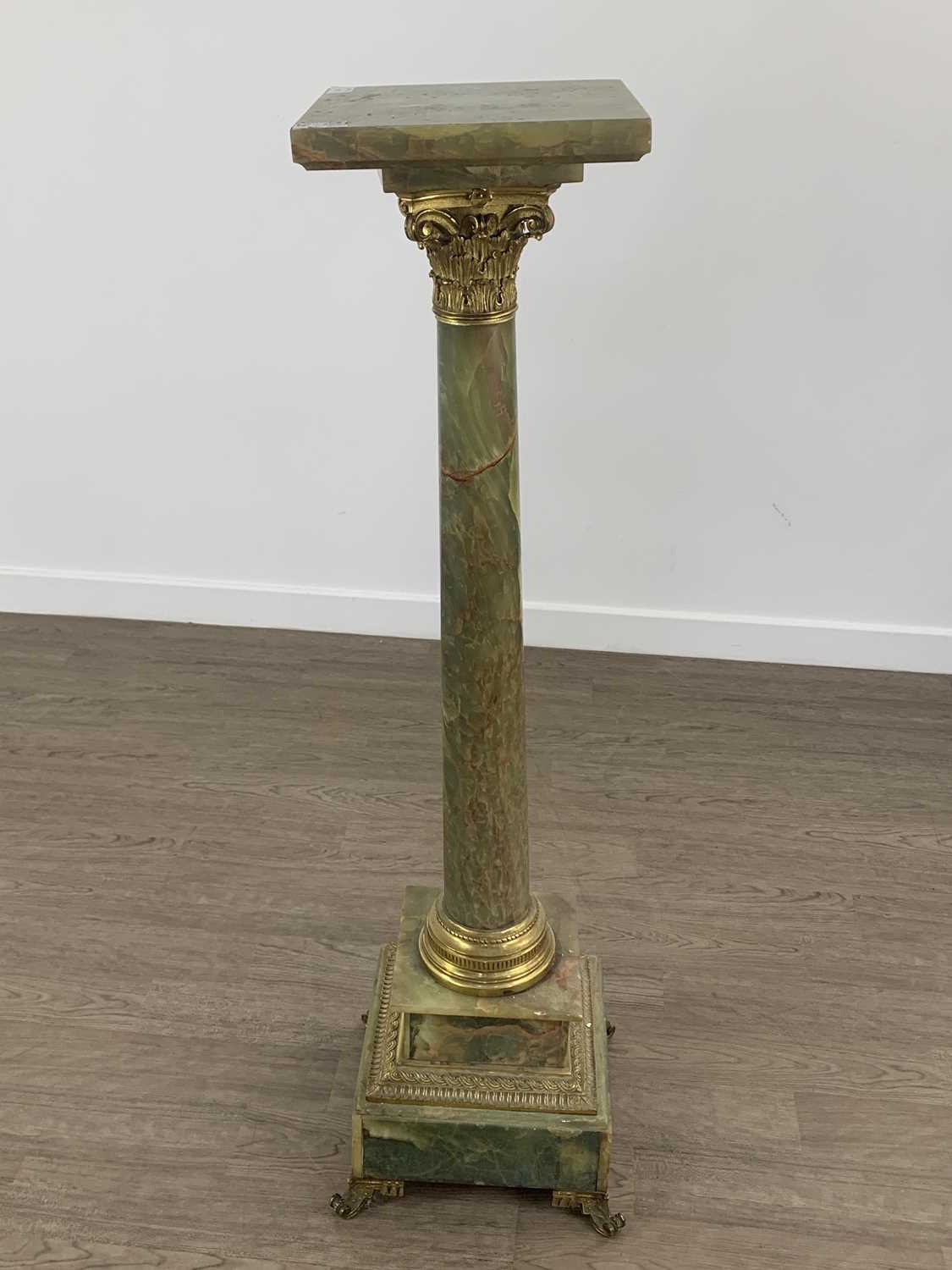 Lot 1237 - ONYX AND GILT BRASS CORINTHIAN COLUMN PEDESTAL