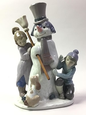 Lot 421 - LLADRO FIGURE GROUP