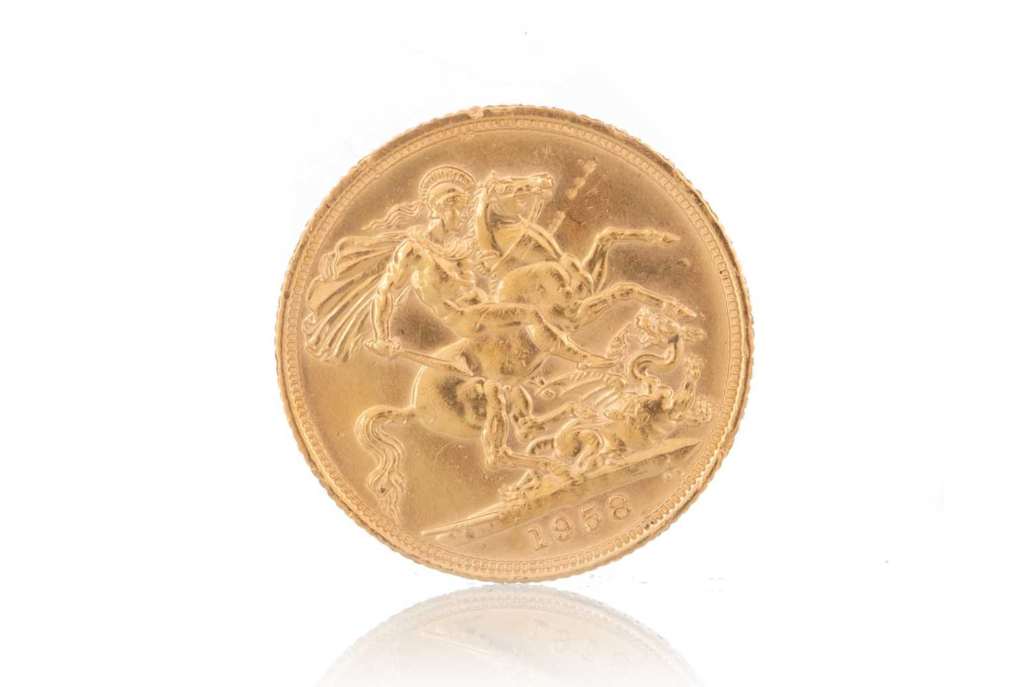 Lot 84 - ELIZABETH II GOLD SOVEREIGN