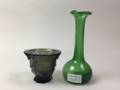 Lot 520 - FRENCH BLUE GLASS DISH