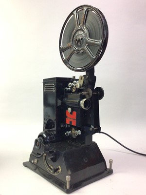 Lot 533 - PATHESCOPE PROJECTOR