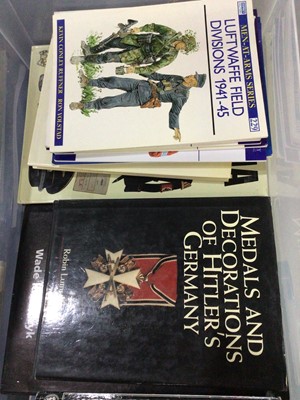Lot 489 - GROUP OF MILITARIA AND MEDAL REFERENCE BOOKS