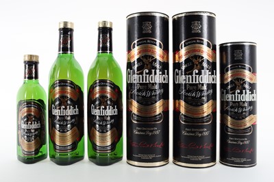 Lot 220 - 2 BOTTLES OF GLENFIDDICH PURE MALT WITH MATCHING HALF BOTTLE