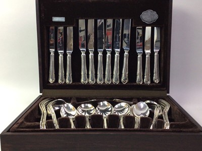 Lot 576 - COOPER LUDLAM CASED CANTEEN OF CUTLERY