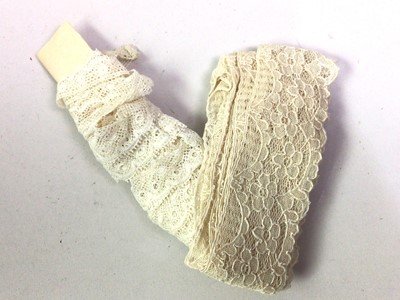 Lot 602 - COLLECTION OF LACE