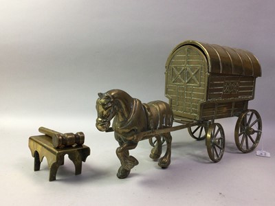 Lot 650 - COLLECTION OF BRASS ITEMS