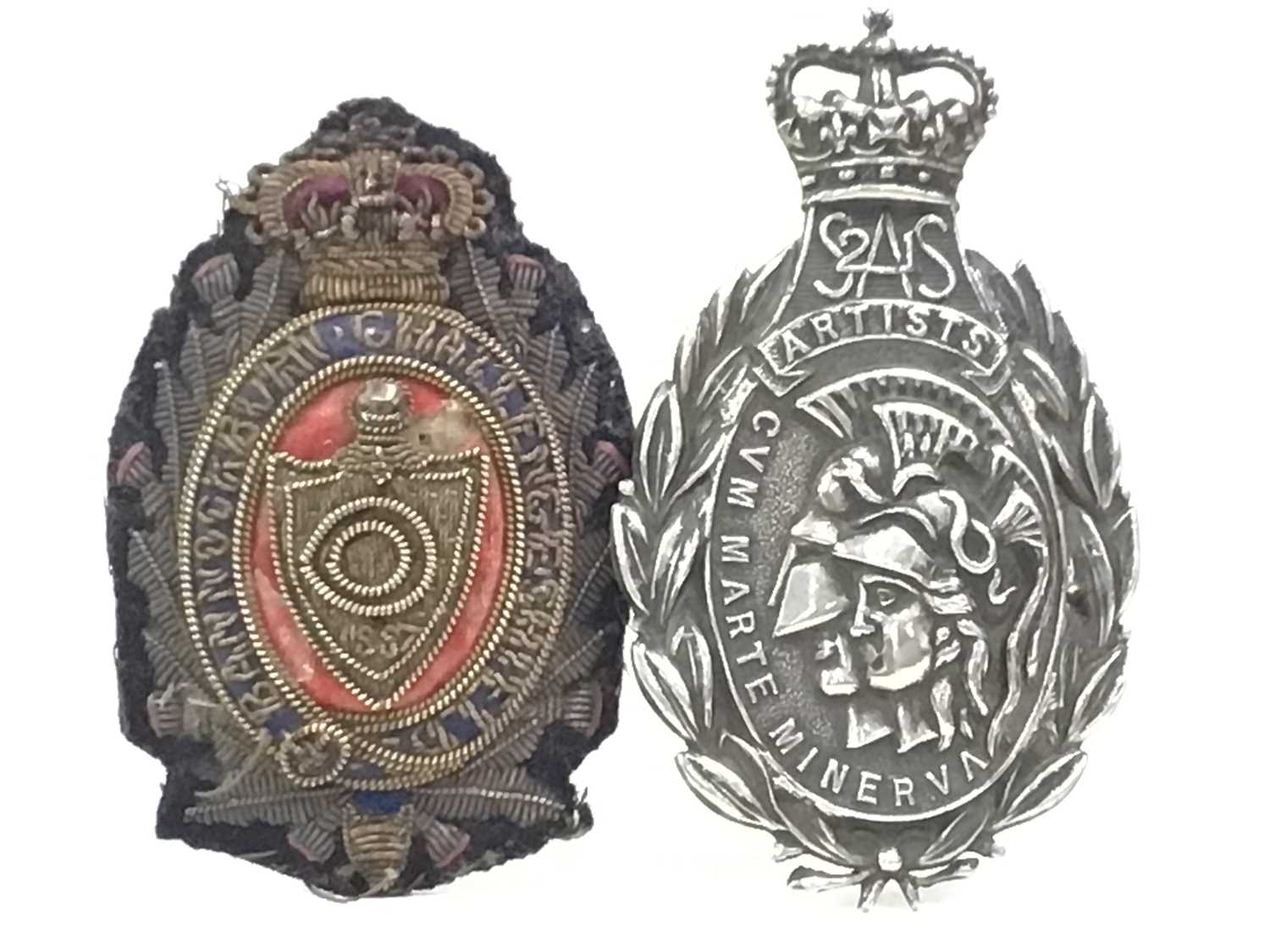 Lot 508 - BANNOCKBURN CHALLENGE SHIELD CLOTH AND BULLION BADGE