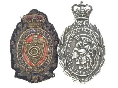 Lot 508 - BANNOCKBURN CHALLENGE SHIELD CLOTH AND BULLION BADGE