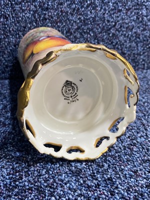 Lot 1254 - ROYAL WORCESTER POT POURRI WITH COVER