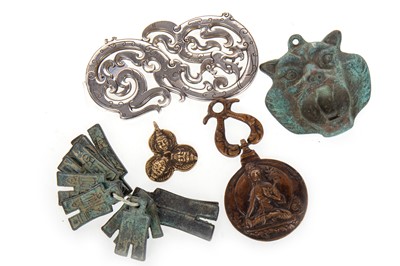 Lot 945 - GROUP OF VARIOUS CHINESE BRONZES