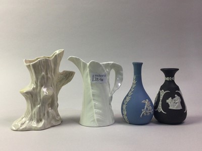Lot 35 - GROUP OF WEDGWOOD AND OTHER CERAMICS