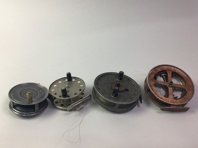 Lot 38 - GROUP OF FISHING REELS
