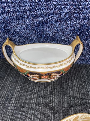 Lot 1267 - CROWN DERBY PORCELAIN, LIDDED SUGAR BOWL ON STAND