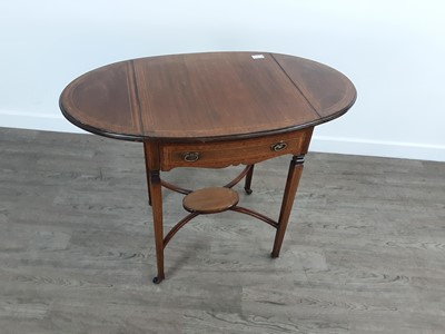 Lot 73 - MAHOGANY OVAL DROP LEAF TABLE