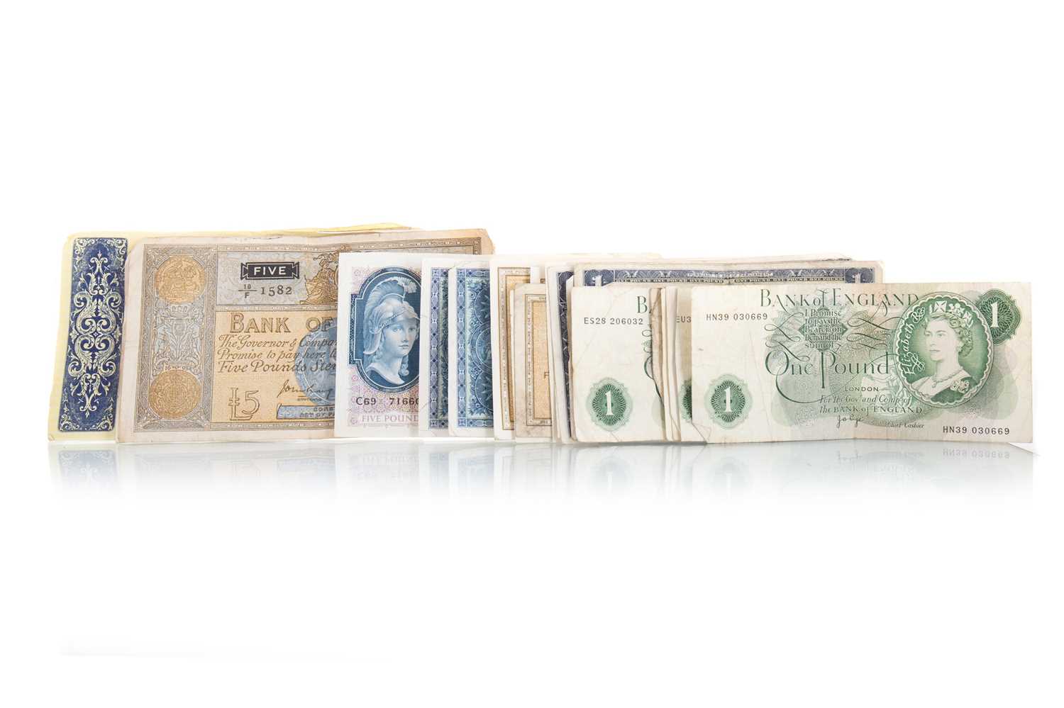 Scottish Notes Collection Lot 49 - COLLECTION OF SCOTTISH AND ENGLISH BANKNOTES,