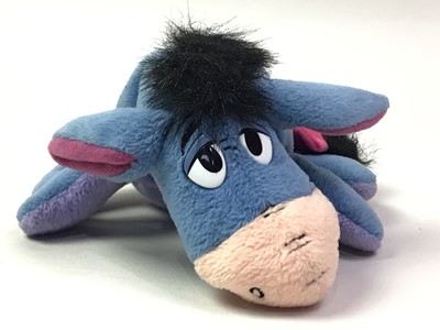 Lot 302 - GROUP OF SOFT TOYS