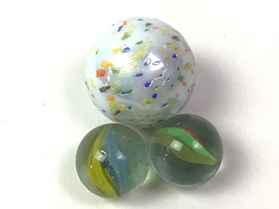 Lot 437 - COLLECTION OF MARBLES