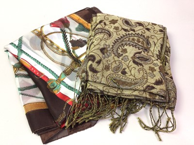 Lot 432 - GROUP OF SCARVES