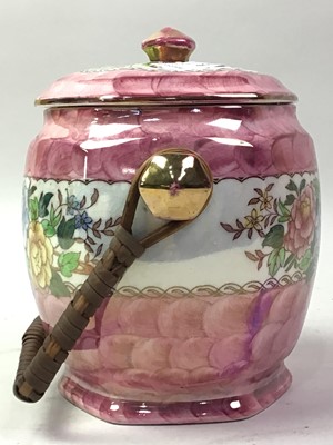 Lot 463 - MALING BISCUIT JAR AND COVER