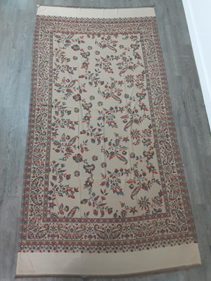 Lot 1299 - PAISLEY-STYLE SILK-BLEND PASHMINA OR SHAWL