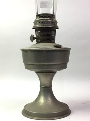 Lot 508 - VICTORIAN OIL LAMP