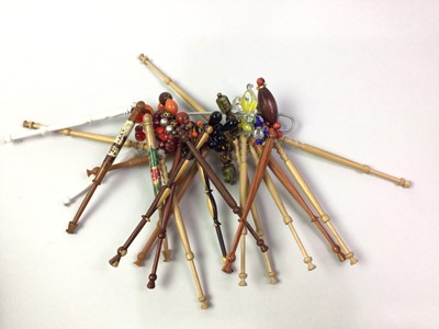 Lot 561 - COLLECTION OF LACE BOBBINS