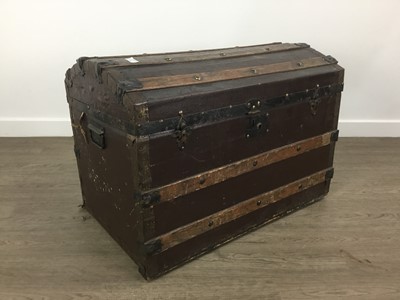 Lot 542 - DOMED TOP WOODEN TRAVEL TRUNK