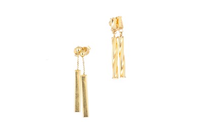 Lot 487 - TWO PAIRS OF DROP EARRINGS