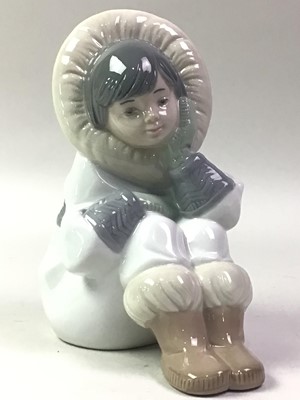 Lot 665 - NAO FIGURE