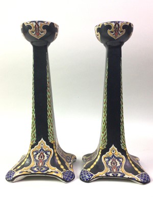 Lot 669 - SOHO POTTERY SOLIANWARE ART NOUVEAU GARNITURE