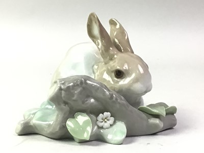 Lot 704 - LLADRO FIGURE OF A RABBIT