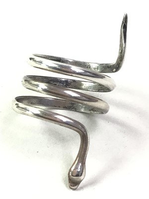 Lot 25 - VICTORIAN SILVER SNAKE RING