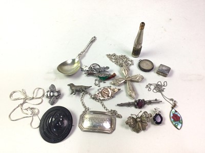 Lot 32 - COLLECTION OF SILVER ITEMS