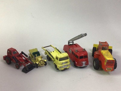 Lot 100 - COLLECTION OF DIE CAST MODELS