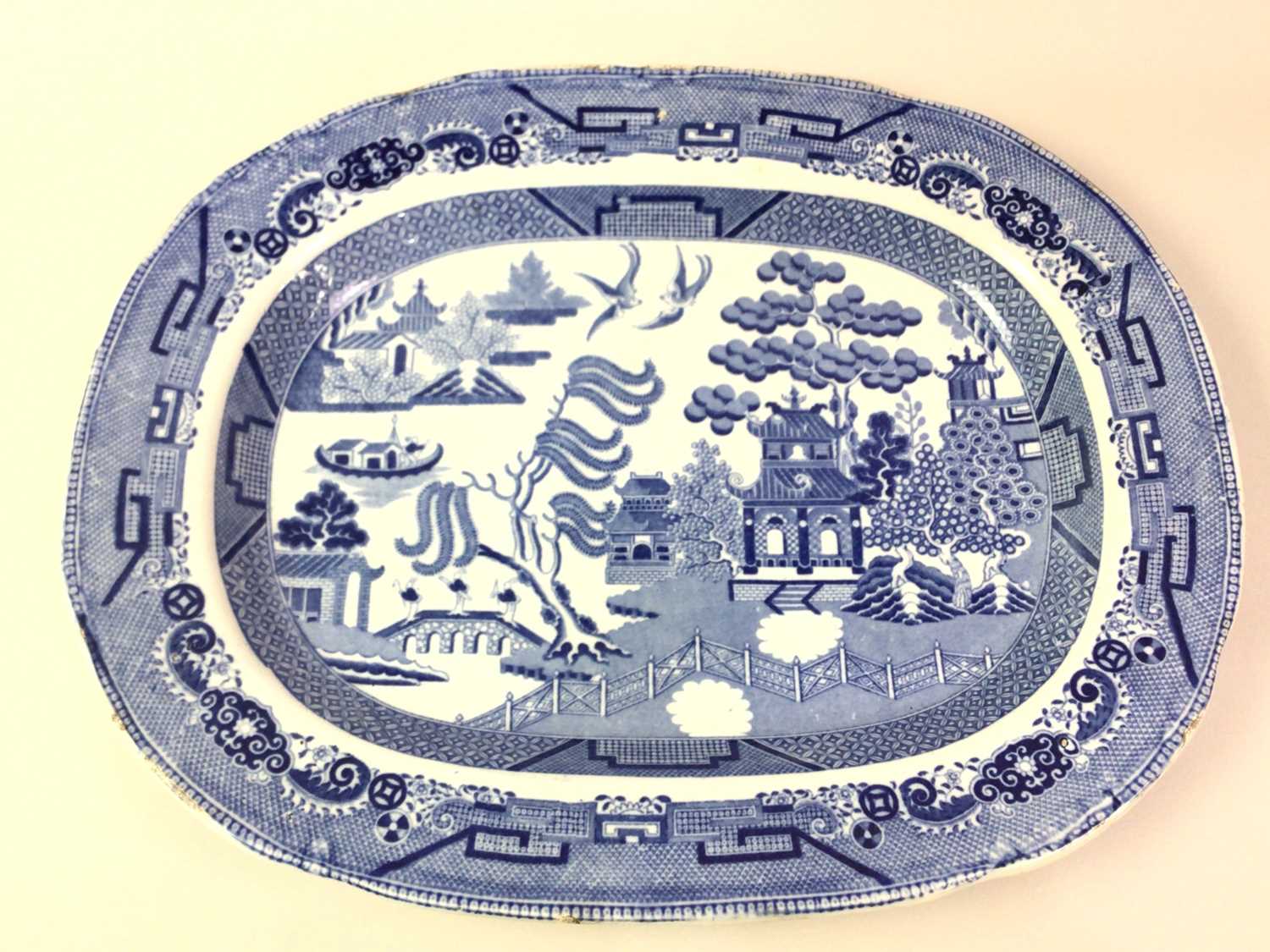 Lot 43 - GROUP OF PLATTERS