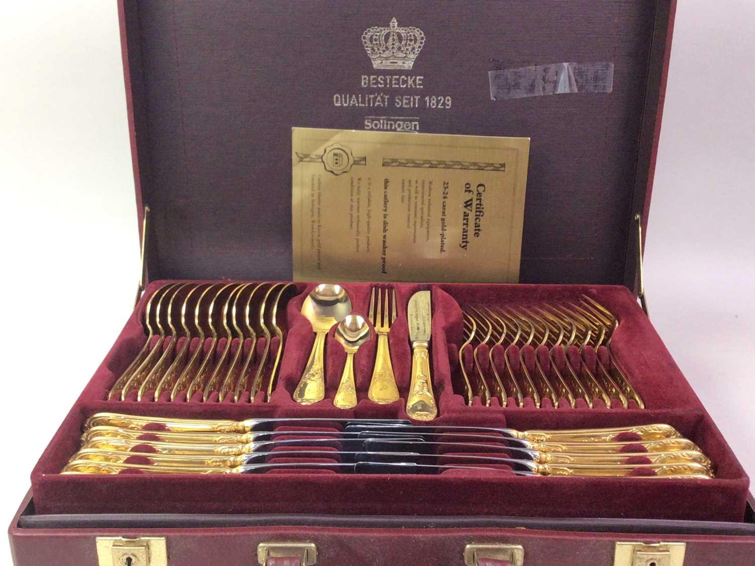 Lot 69 - QUALITATS - BESTECKE SOLINGEN CANTEEN OF CUTLERY