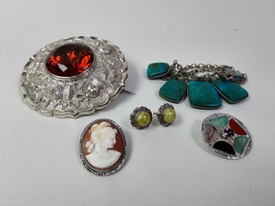 Lot 362 - GROUP OF JEWELLERY