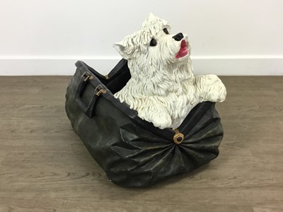 Lot 174 - NOVELTY RESIN GLADSTONE BAG