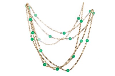 Lot 537 - GREEN HARDSTONE NECKLACE